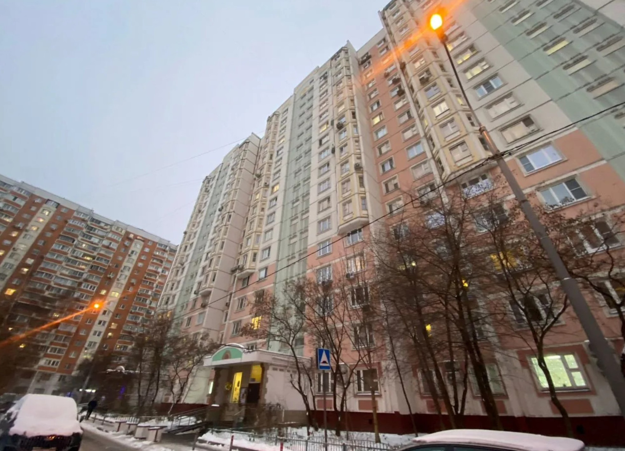 фасад дома, здание по адресу г Москва, Мичуринский пр-кт, д 9 к 4